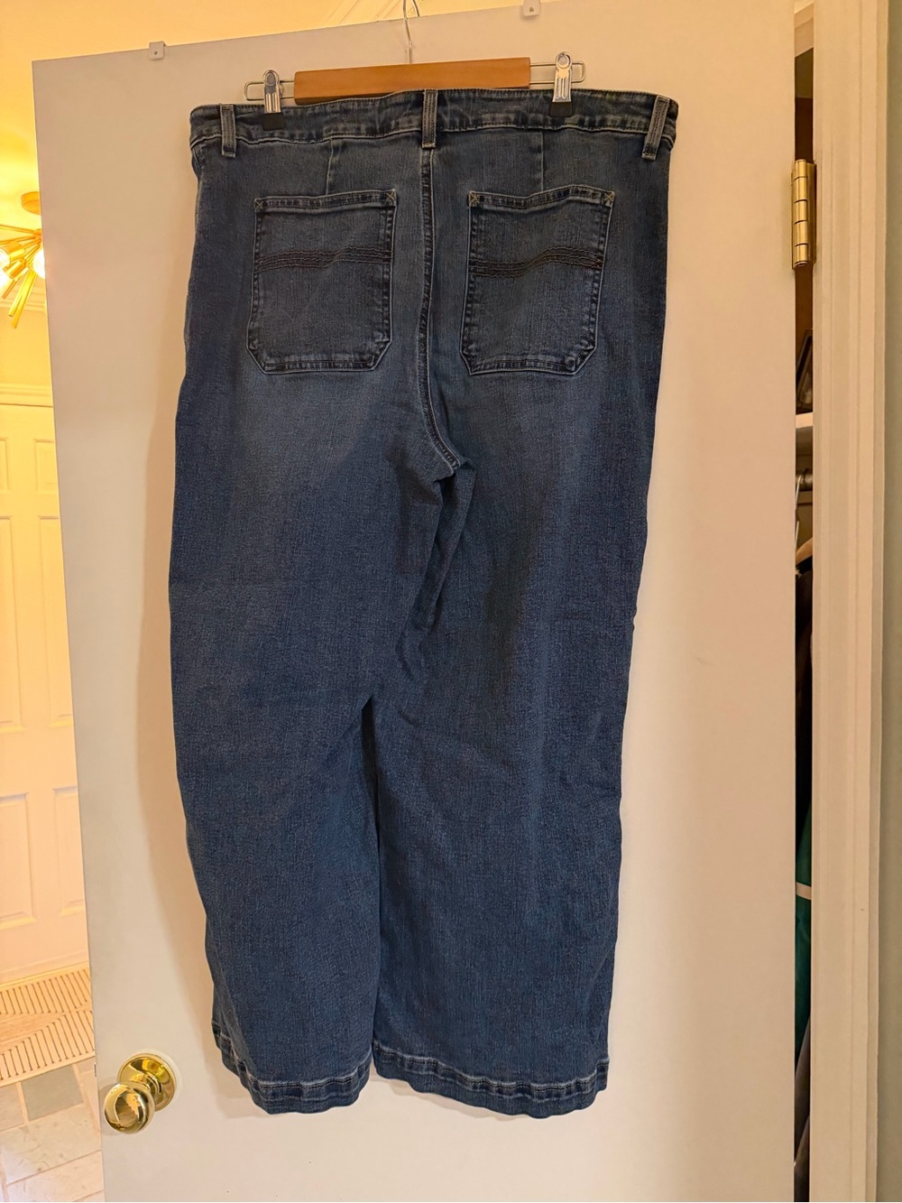 Women's Wide-Leg Blue Denim Jeans - Picture 5 of 5
